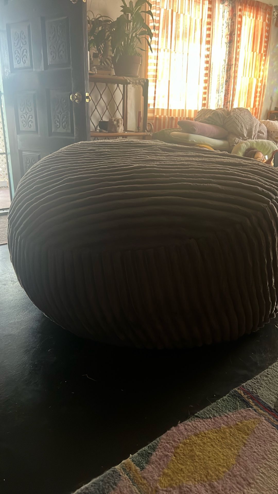 Extra Large Been Bag Only A Few Months Old, Clean, Washable Cover.