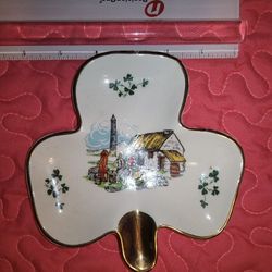 Vintage Carrigaline Pottery Co Clover