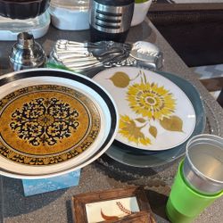 Kitchen Lot, Moving …