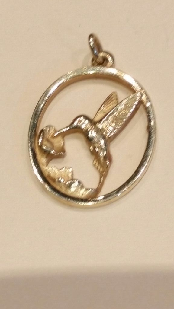 Retired & Rare 14k Gold James Avery Oval Hummingbird Pendant