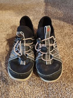 Boys Size 11 Columbia Water Shoes