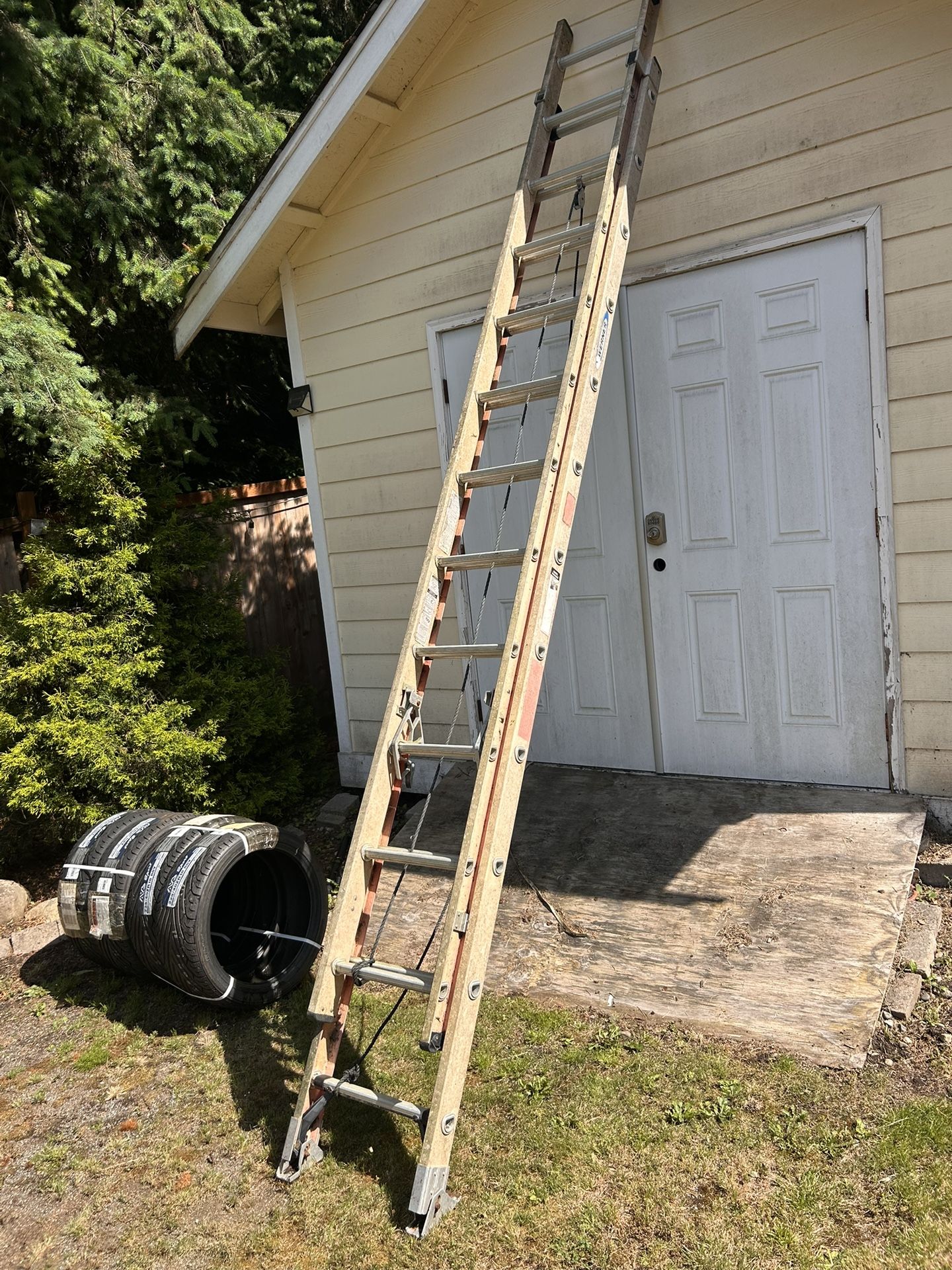 Fiberglass Ladder 