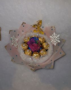 Colorful Real Roses Arrangements Chocolate And Candy Cane