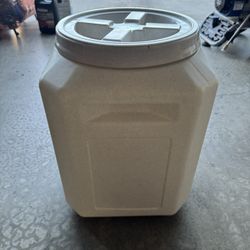 GAMMA2 Pet Food Container, 50 LB