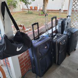 Traveling Hardcase And Bags 🎒 $10 Each 