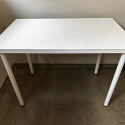 Ikea LINNMON / ADILS Desk Table- White