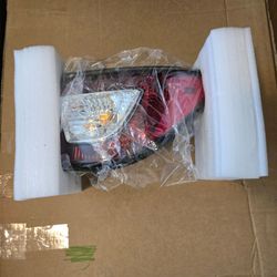 New 13-17 Chevy Traverse Tail Light