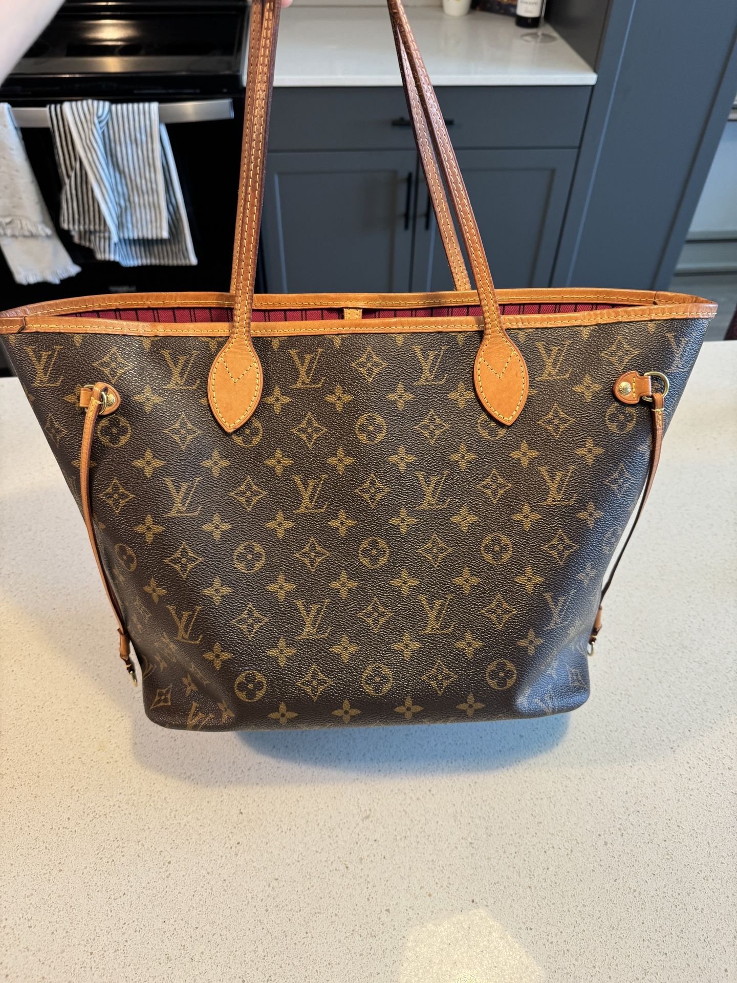 Louis Vuitton Neverfull MM Dark Pink Interior! 