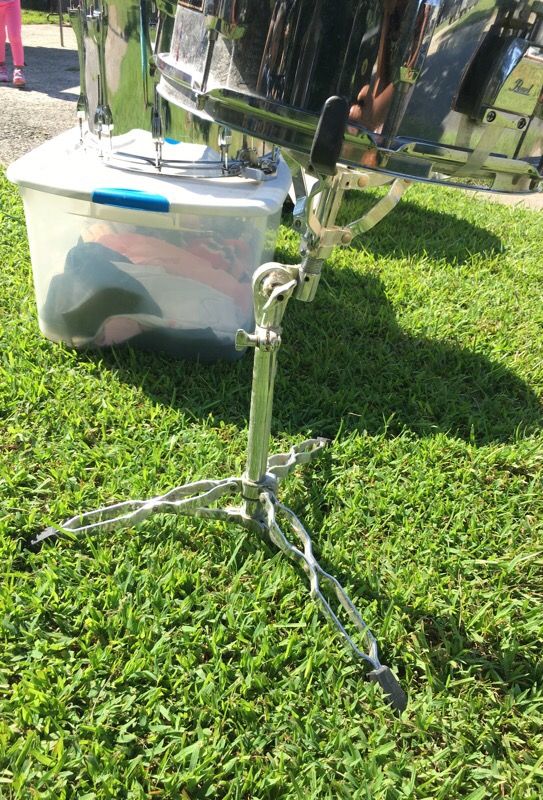 Drum stand