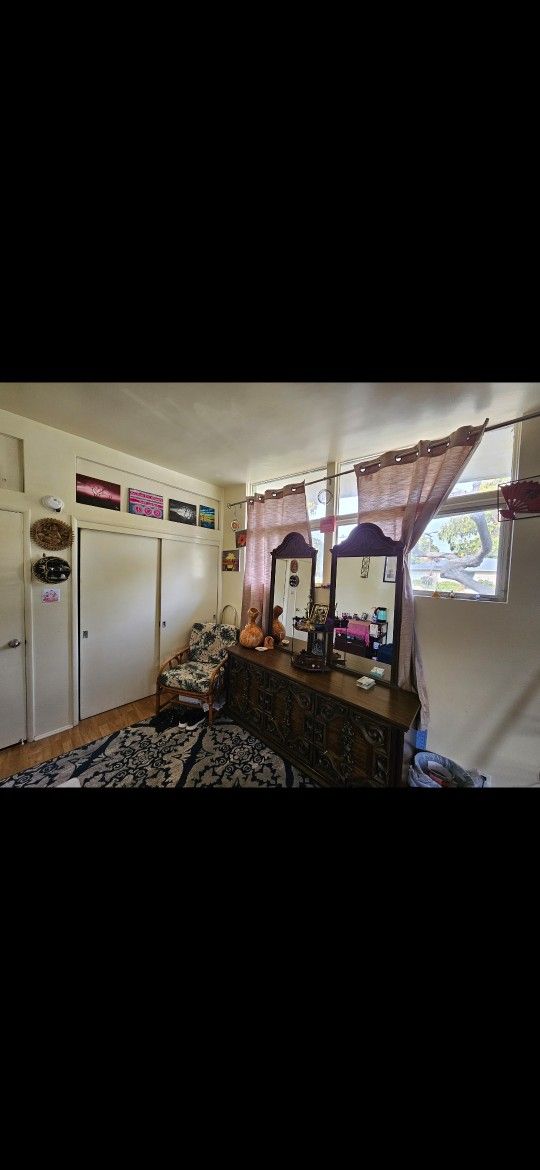 Dresser With Mirrors