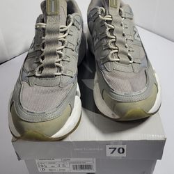 New Balance Vision Racer "Ghosted" Grey Sneakers, size 9,5 (70)