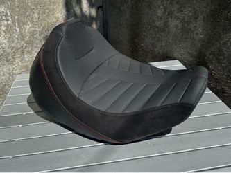Harley-Davidson Road Glide solo CVO ST seat