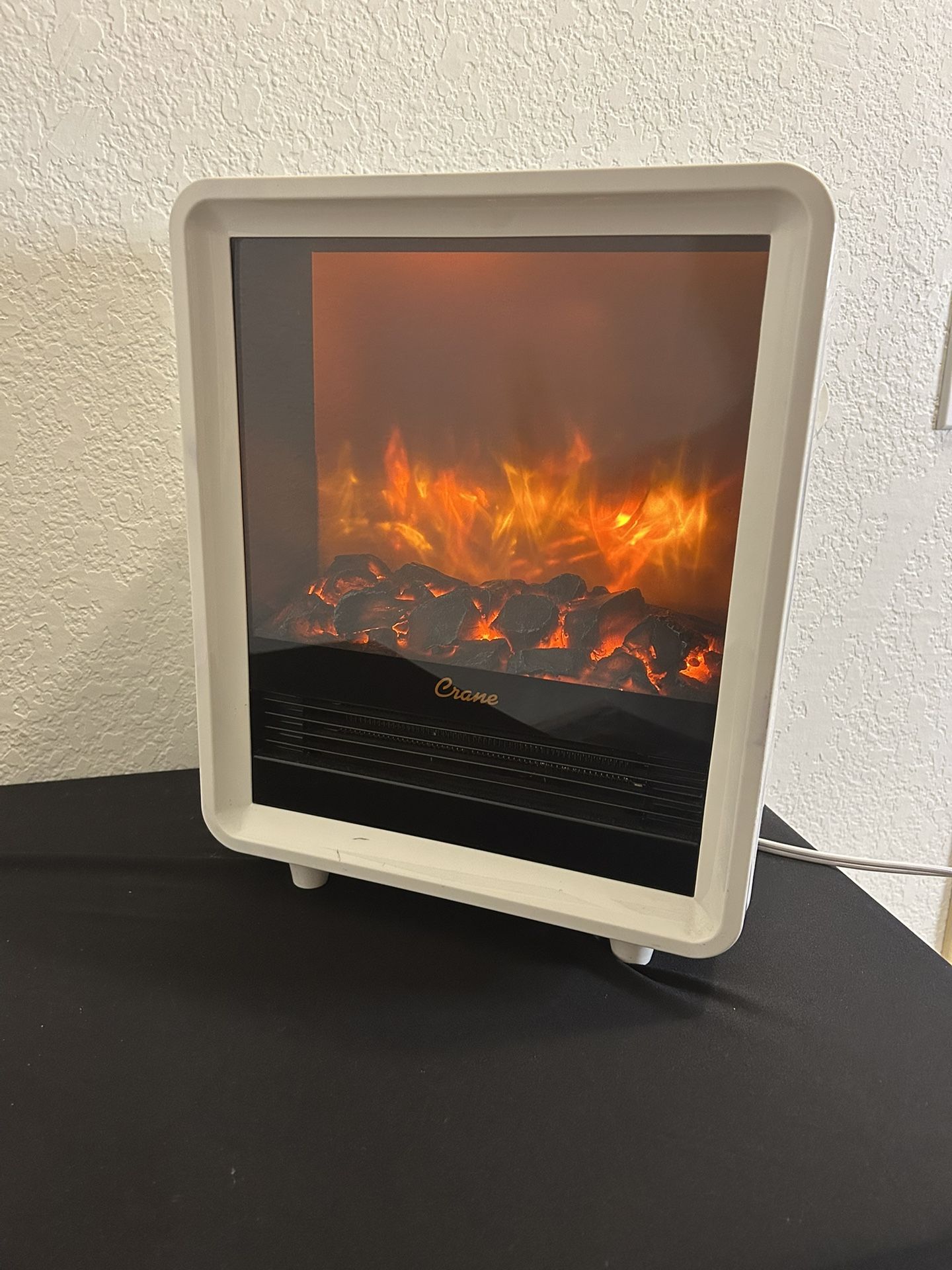 Crane Compact Personal Electric Space Heater