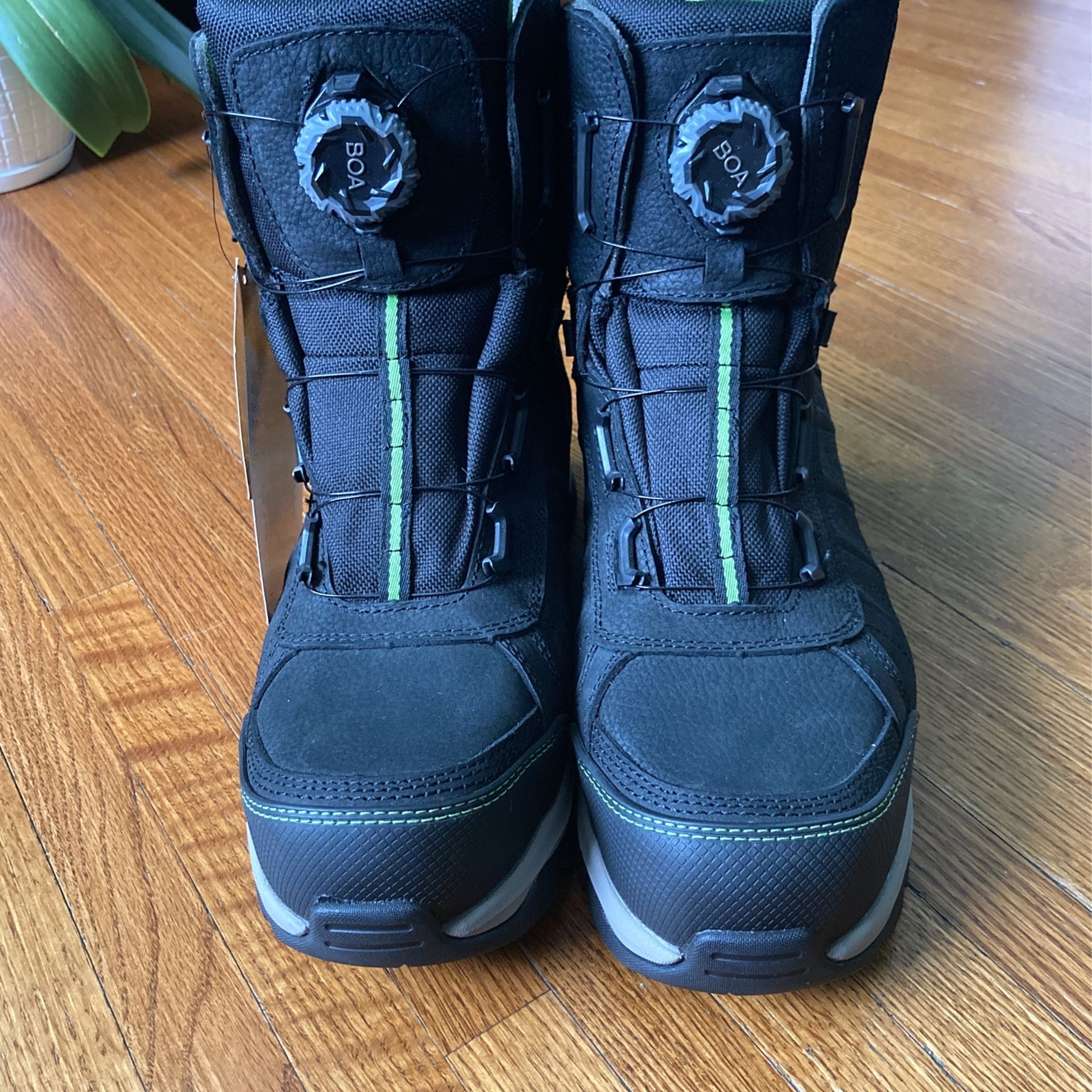 VitaComfort RefrigiWear Work Boots / Shoes