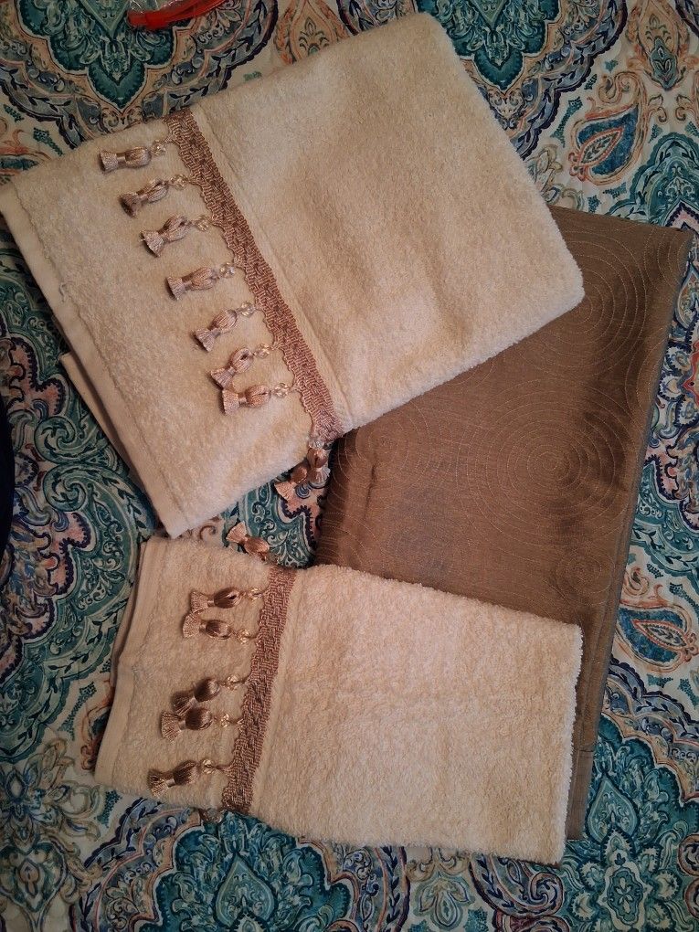 Decoration Towel Set Hand Made