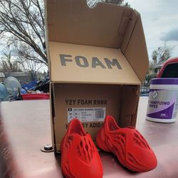 Yeezy Foam Runner Vermillion