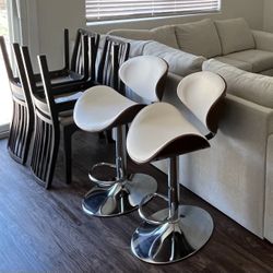 Adjustable Height Swivel Bar Stool