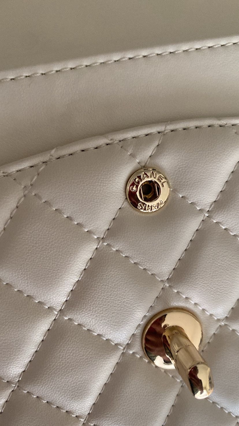 Authentic Chanel Bone Ivory White Caviar Medium Classic Double Flap Bag