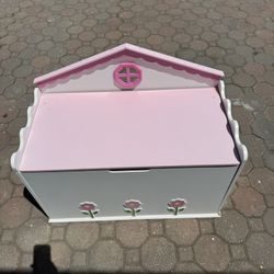 KidKraft Girl’s Toy Storage / Chest Box / Bench