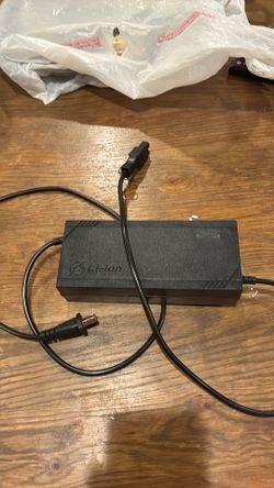 Tuttio fast charger