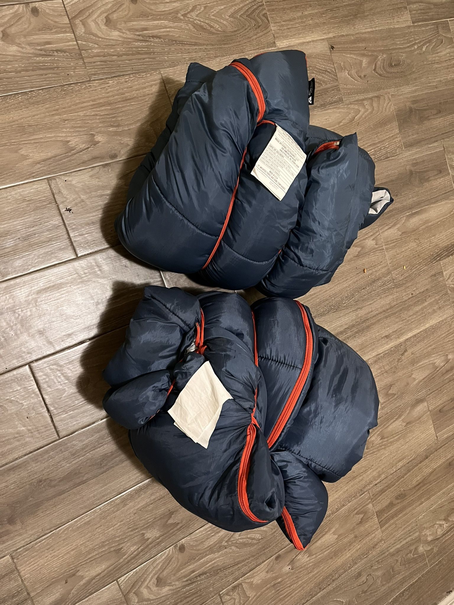 2 Single size sleeping bags