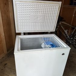 Igloo Deep Freezer / Chest Freezer (just need $12 Amazon Capacitor To Make It Work)
