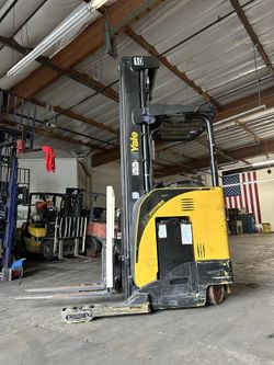 2014 Yale NR045EB Reach Truck