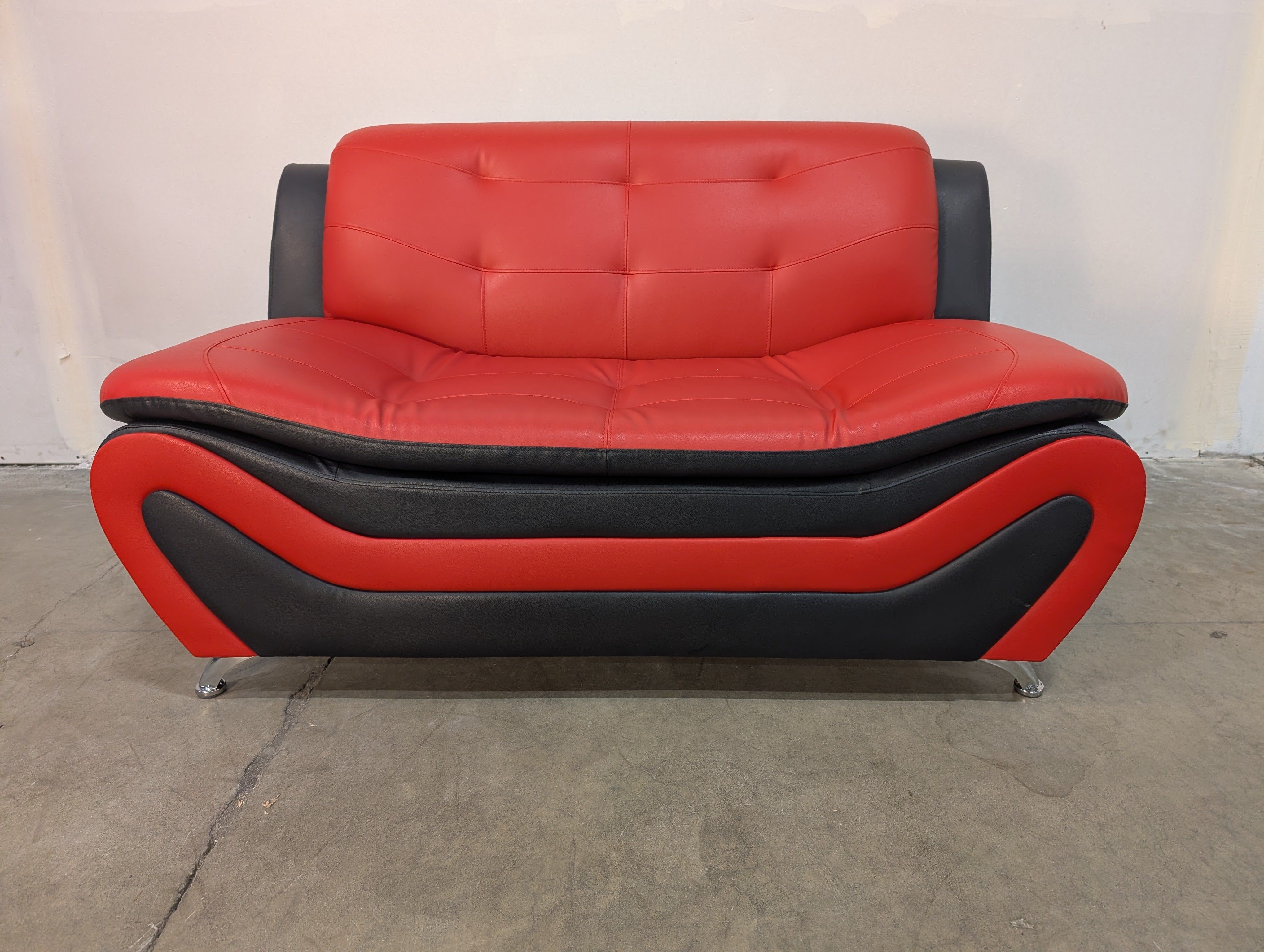 Vibrant Red and Black Contemporary Loveseat