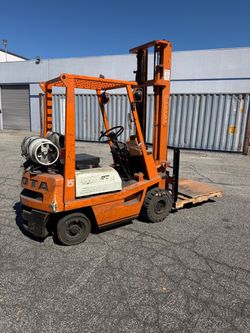 Forklift
