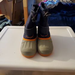 Snow Boots Sz 1