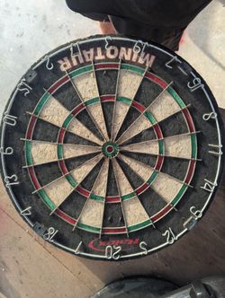 Minotaur HALEX 18" DARTBOARD $20 OBO