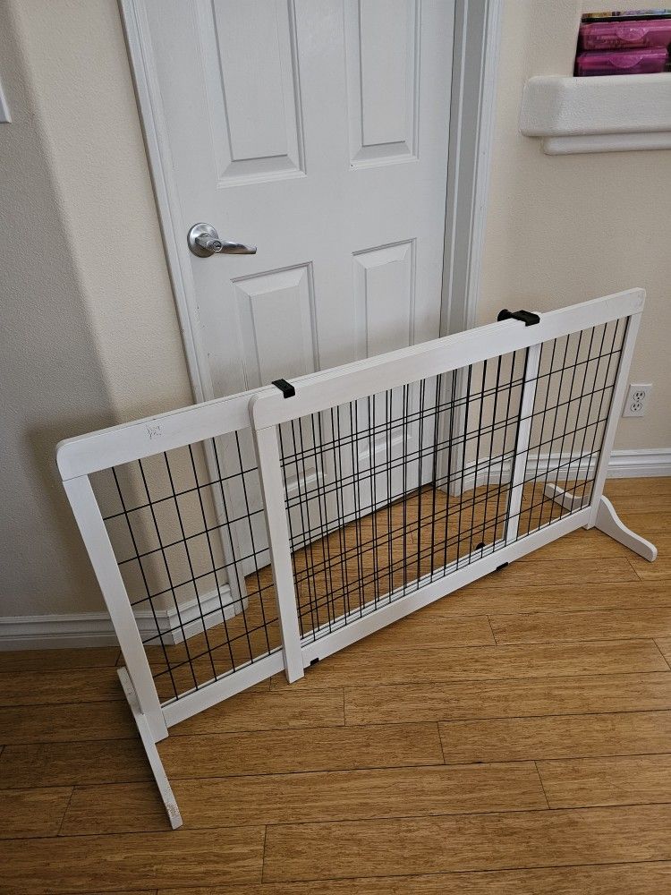 Dog Gate Top Paw for Sale in Cypress, CA OfferUp