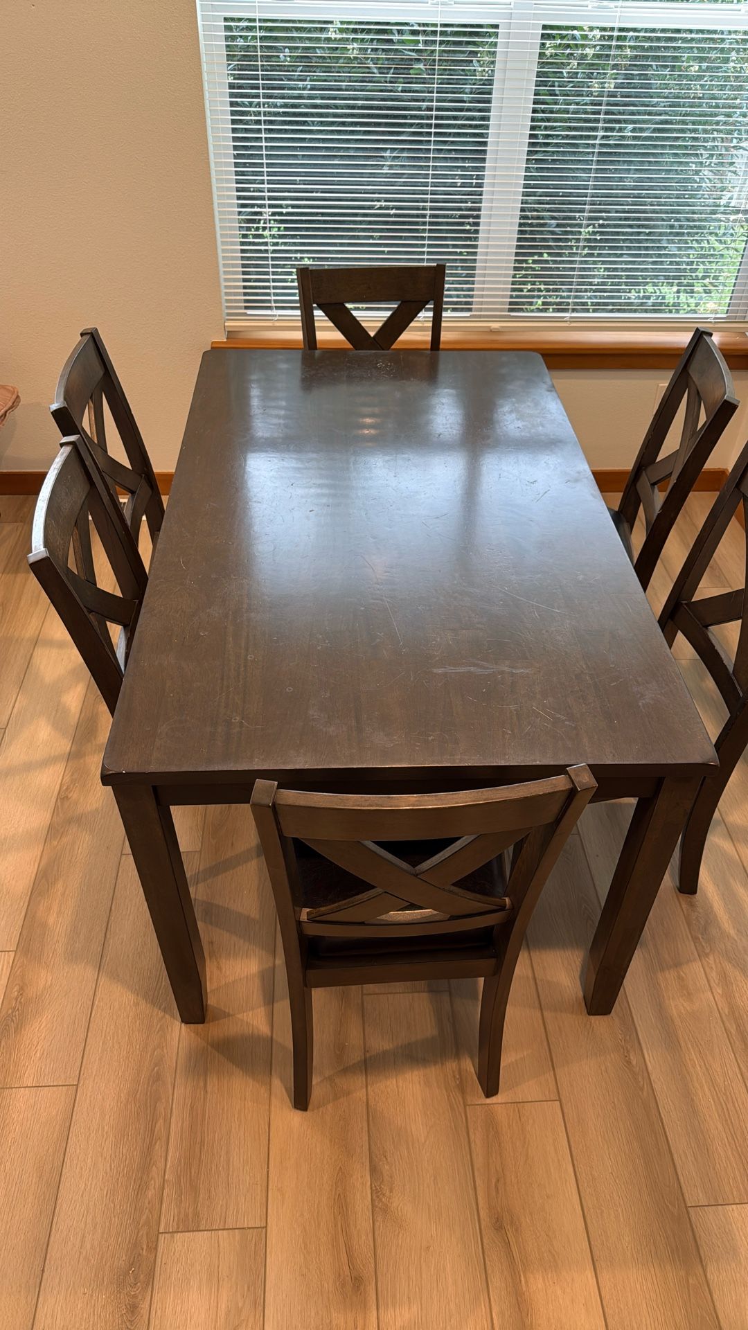 Dining Table And 6 Chairs