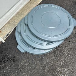 3 New Brute Garbage Can Lids