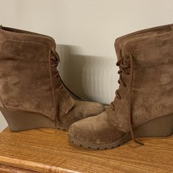 Nautica Micro Suede Boots Size 8