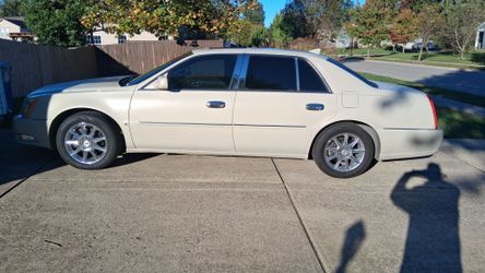 2010 Cadillac DTS