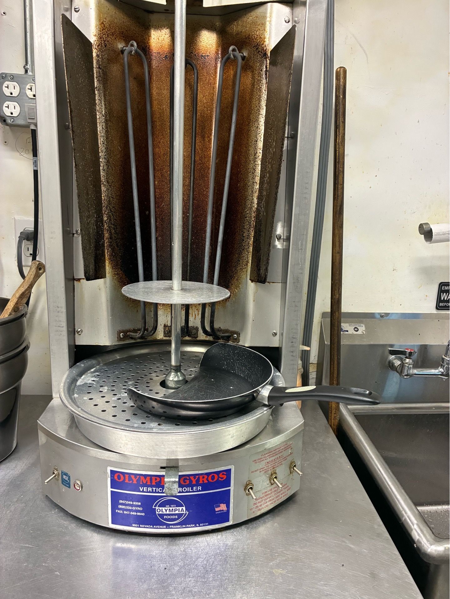 Olympia Gyro Vertical Broiler machine