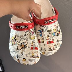 Peanuts Crocs