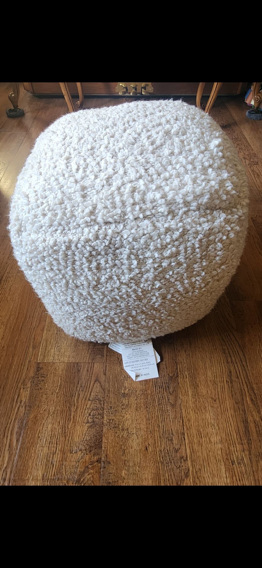 Brand New Origin 21
Coastal off-white Pouf ottoman