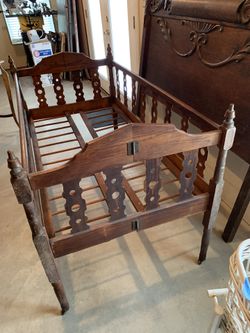 Antique baby bed