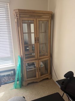 Curio cabinet