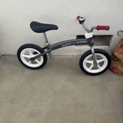 Radio Flyer Balance Bike