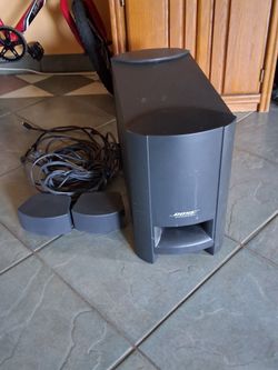 Bose radio cd DVD player - SeaWorld erea