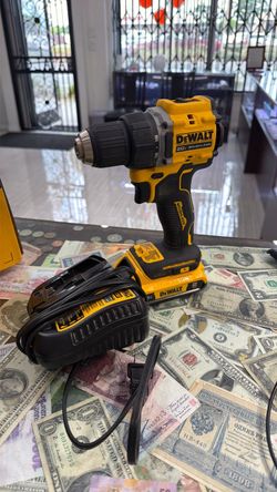 DeWalt 20V Brushless Cordless Drill with Battery and Charger