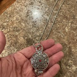 New Unique Locket Shipping Available 