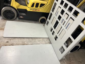 Forklift Push-Pull System Cascade