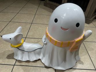 Ghost door greeter