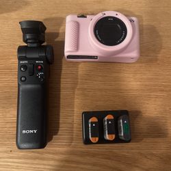 Sony ZV 1 vlogging camera 