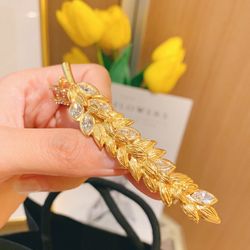 brooch