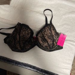 New Bra Betsy Johnson  36 C